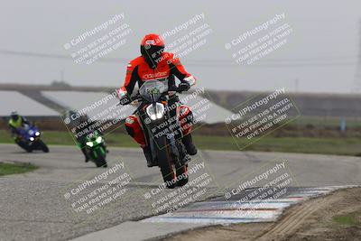 media/Nov-29-2025-TrackDaz (Sat) [[10ae2d9bce]]/C Group/Session 4 (Wheelie Bump)/